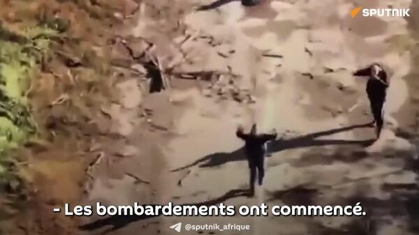 Les forces ukrainiennes ont tiré sur des habitants de Krasnoarmeïsk qui agitaient des drapeaux blancs Les forces ukrainiennes ont tiré sur des habitants de Krasnoarmeïsk qui agitaient des drapeaux blancs - Sputnik Afrique