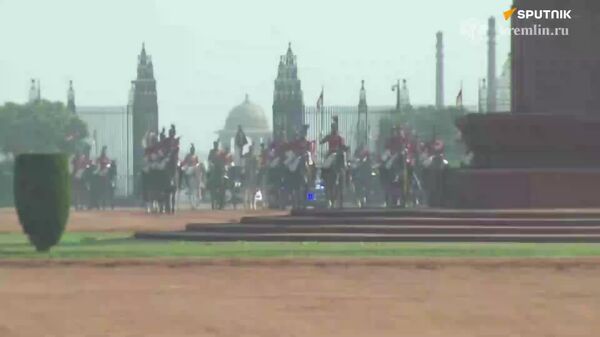 WATCH | India’s President, PM Welcome Putin at Presidential Palace in Delhi - Sputnik Africa