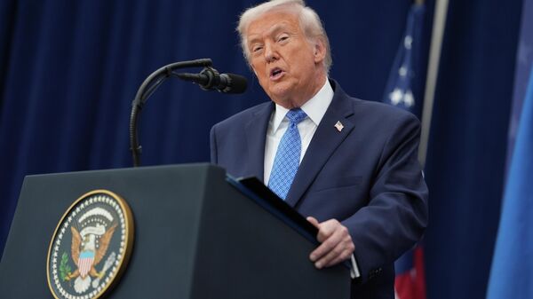 President Donald Trump speaks during a signing ceremony with Rwanda's President Paul Kagame and Democratic Republic of Congo President Felix-Antoine Tshisekedi at the U.S. Institute of Peace, Thursday, Dec. 4, 2025, in Washington. (AP Photo/Evan Vucci) - Sputnik Afrique