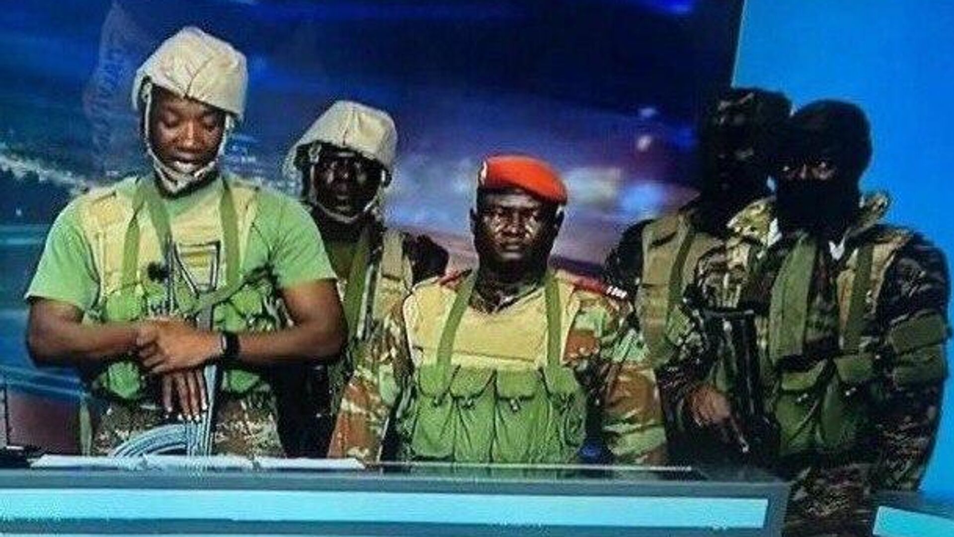 Pascal Tigri, auteur de la tentative de coup d’Etat déjouée au Bénin, est recherché par les forces de sécurité, selon les médias Pascal Tigri, auteur de la tentative de coup d’Etat déjouée au Bénin, est recherché par les forces de sécurité, selon les médias - Sputnik Afrique, 1920, 07.12.2025