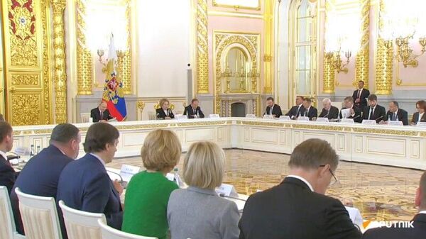 Vladimir Poutine préside une réunion du Conseil pour le développement stratégique et les projets nationaux - Sputnik Afrique