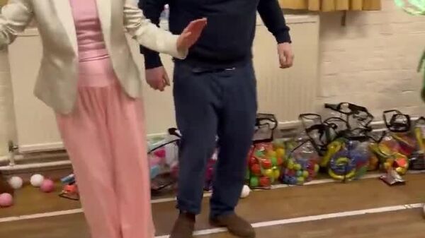 #viral | Whimsy and Magic: Boris Johnson Transforms Into a Fairy - Sputnik Africa