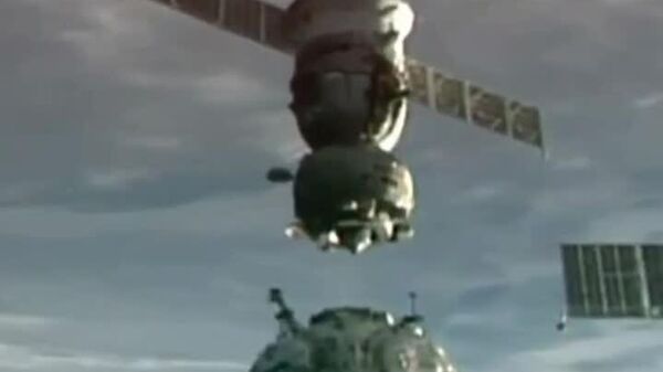 Russian Soyuz MS-27 Spacecraft Lands in Kazakhstan - Sputnik Africa