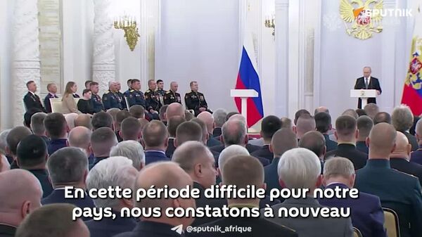 Poutine remet des Étoiles d'or aux Héros de la Russie - Sputnik Afrique