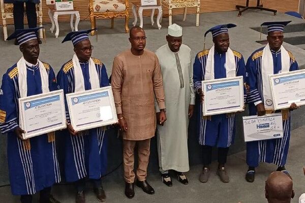 Plus d'un millier de futurs cadres de l’administration burkinabè sont prêts à servir le Burkina Faso Plus d'un millier de futurs cadres de l’administration burkinabè sont prêts à servir le Burkina Faso - Sputnik Afrique