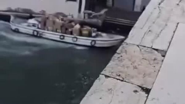 #viral | Boat Theft Gone Wrong: Woman Wrecks Historic Rialto Bridge in Italy's Venice - Sputnik Africa
