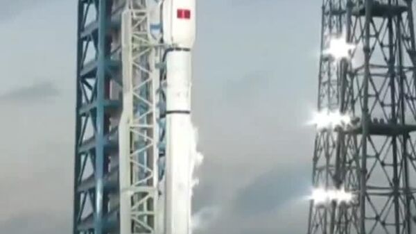 La Chine lance une fusée-porteuse Longue Marche-12 avec plusieurs satellites internet - Sputnik Afrique