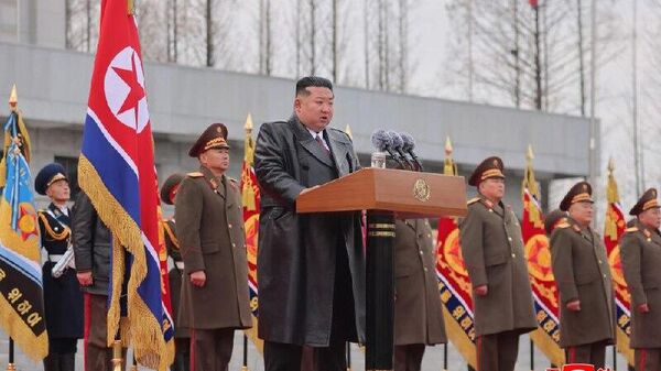 Kim Jong-un a salué les soldats de retour de mission en Russie - Sputnik Afrique