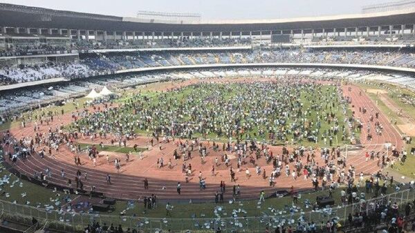 #viral | Indian Fans Riot in Kolkata Stadium Over Disappointment With Lionel Messi's Behavior - Sputnik Africa