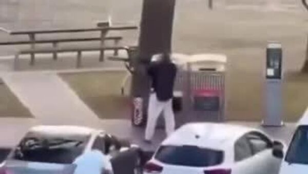 #viral | Hero Bystander Disarms Gunman in Sydney Beach Attack - Sputnik Africa