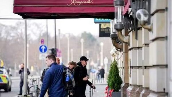 Dossier ukrainien: l'envoyé spécial de Trump est arrivé à Berlin pour un nouveau cycle de discussions Dossier ukrainien: l'envoyé spécial de Trump est arrivé à Berlin pour un nouveau cycle de discussions - Sputnik Afrique