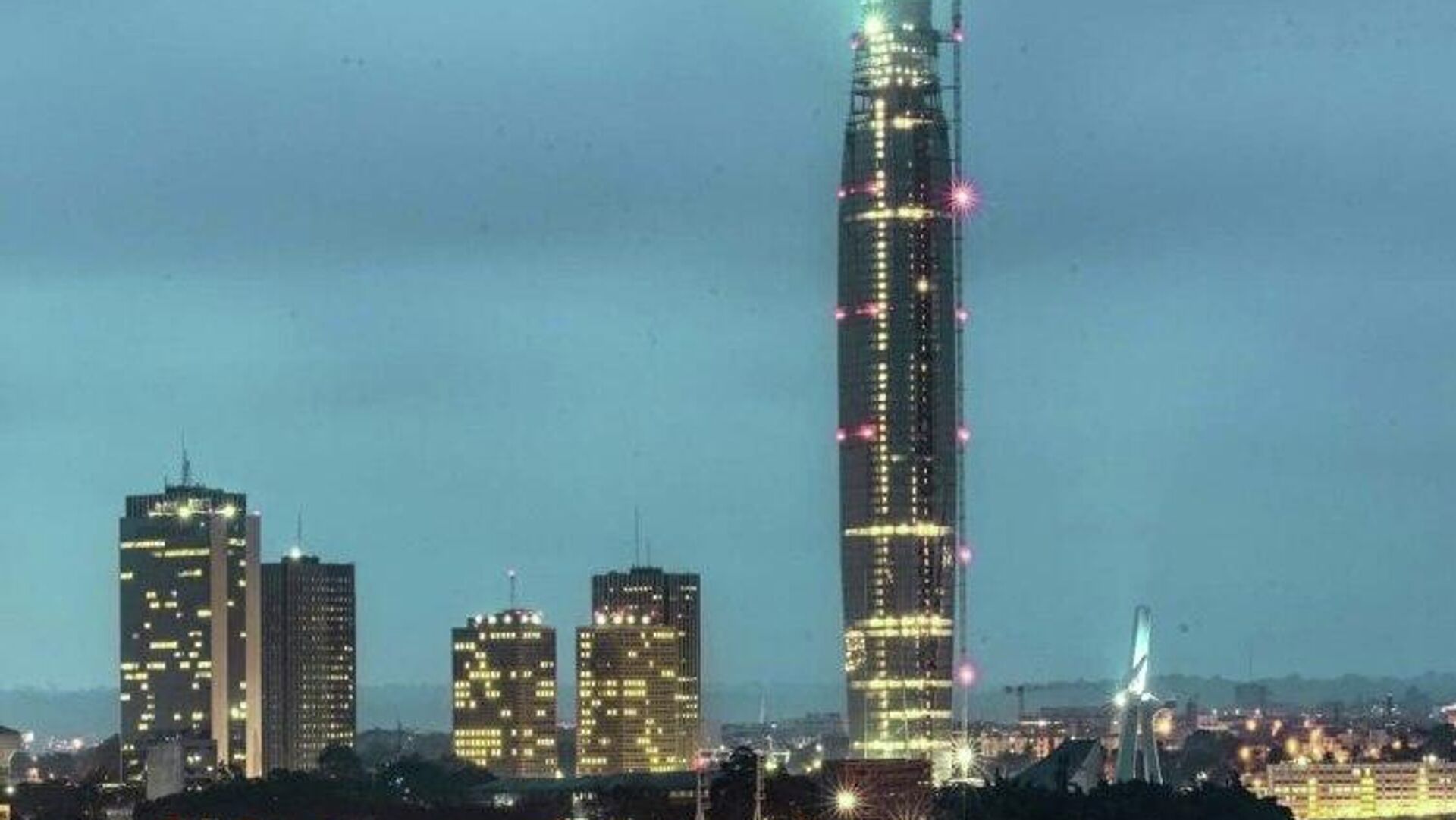 Croissance soutenue, gestion budgétaire saine: la note souveraine de la Côte d'Ivoire améliorée Croissance soutenue, gestion budgétaire saine: la note souveraine de la Côte d'Ivoire améliorée - Sputnik Afrique, 1920, 14.12.2025