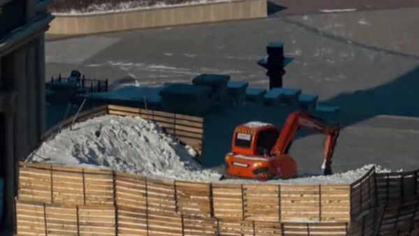 Un énorme bonhomme de neige érigé à Harbin en Chine - Sputnik Afrique