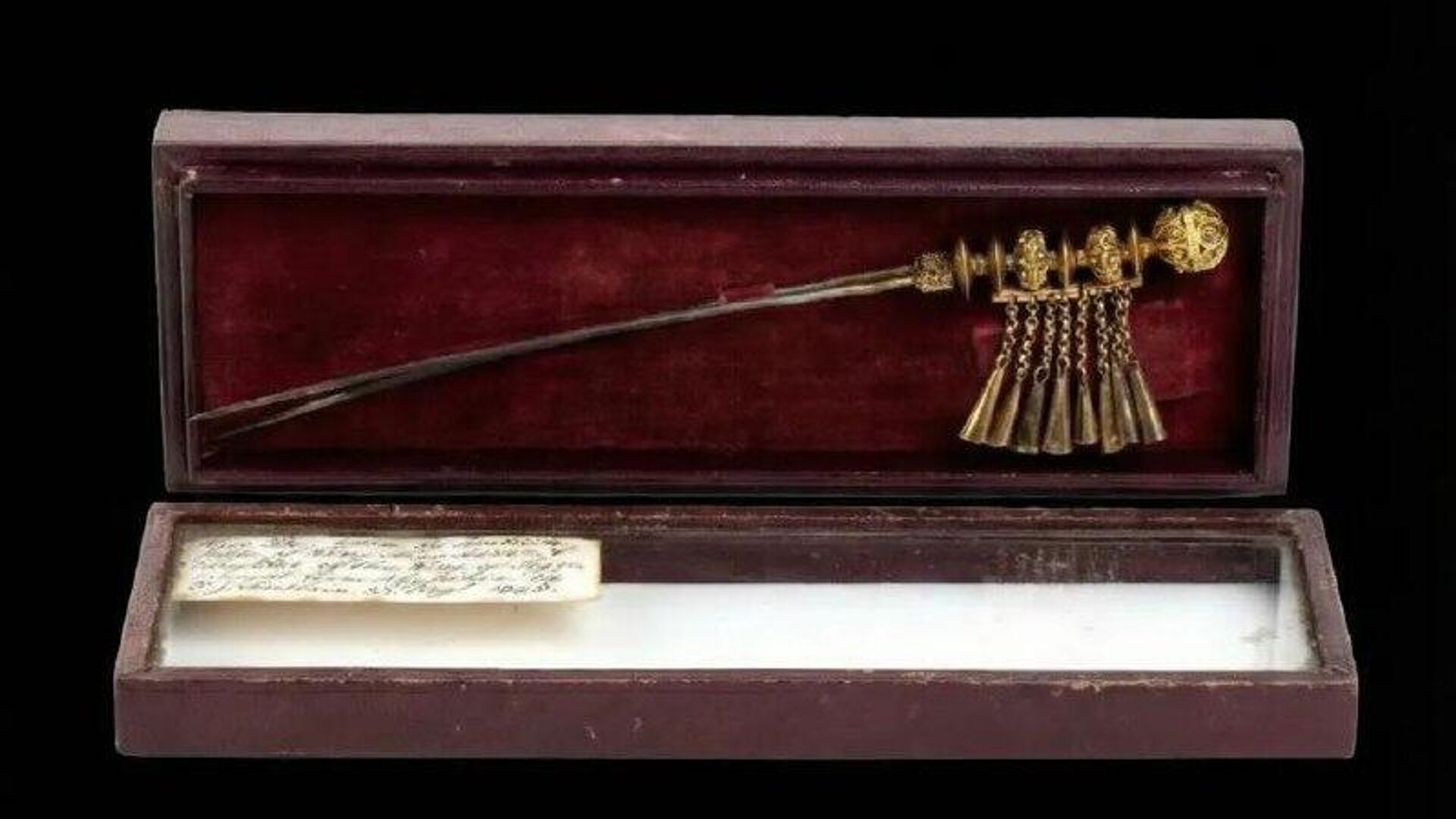 19th-Century Gold Hairpin Looted From Magdala Will Return to Ethiopia in Early 2026 19th-Century Gold Hairpin Looted From Magdala Will Return to Ethiopia in Early 2026 - Sputnik Africa, 1920, 17.12.2025