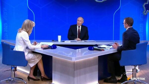 Opération spéciale: Poutine évalue la situation au front et donne son opinion sur les négociations avec Kiev - Sputnik Afrique