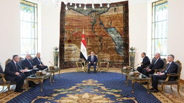 La rencontre de Sergueï Lavrov avec le Président égyptien a commencé au Caire - Sputnik Afrique