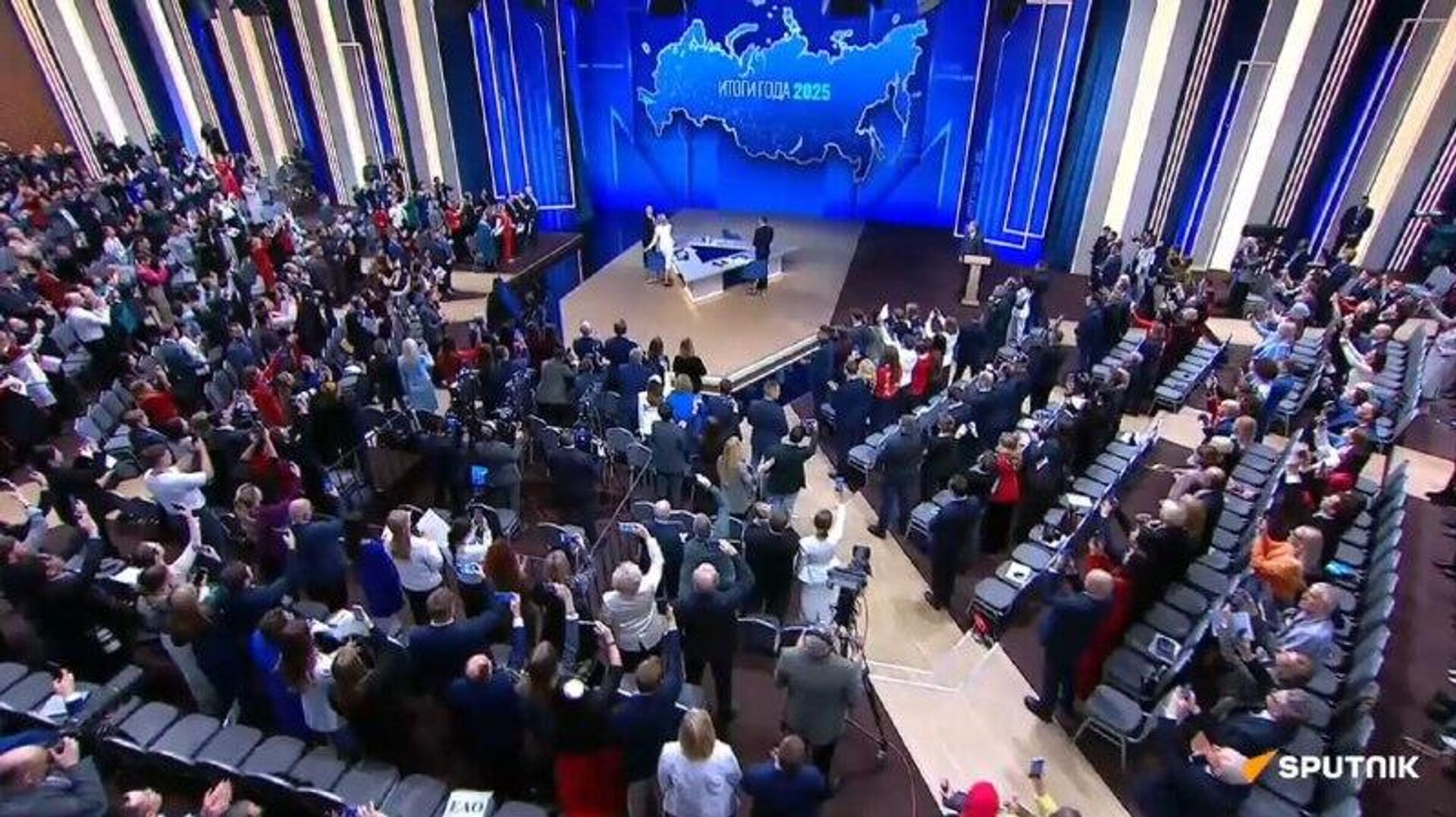 Déclarations de Poutine lors de sa ligne directe: des analystes saluent les efforts russes pour la paix Déclarations de Poutine lors de sa ligne directe: des analystes saluent les efforts russes pour la paix - Sputnik Afrique, 1920, 20.12.2025