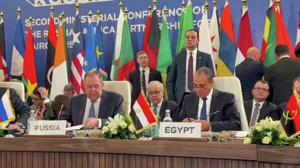 La Russie est déterminée à faire davantage briller l'immense potentiel de coopération avec les pays africains, dit Lavrov - Sputnik Afrique