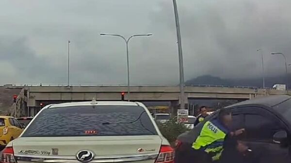 Impossible pour un criminel d'échapper à de tels policiers, même en voiture - Sputnik Afrique