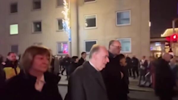 Chancelier menteur! Merz hué aux commémorations de l'attentat de Magdebourg - Sputnik Afrique