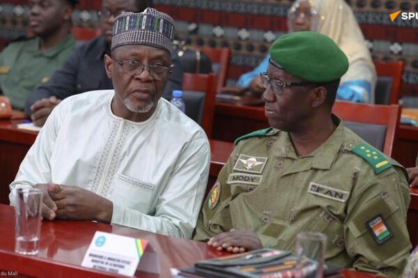 L’AES va créer sa propre chaîne de télévision - Sputnik Afrique