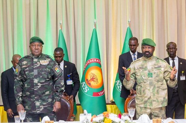 Sommet de l’AES: le général Assimi Goïta a honoré ses pairs lors d’un dîner d’état - Sputnik Afrique