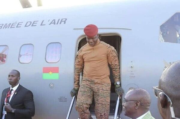 Les premiers moments de l’arrivée du capitaine Traoré à Bamako - Sputnik Afrique