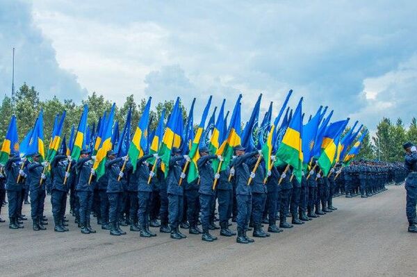 Rwanda National Police Celebrates Graduation of 1,903 Trainees, Emphasizing Discipline and Dedication - Sputnik Africa