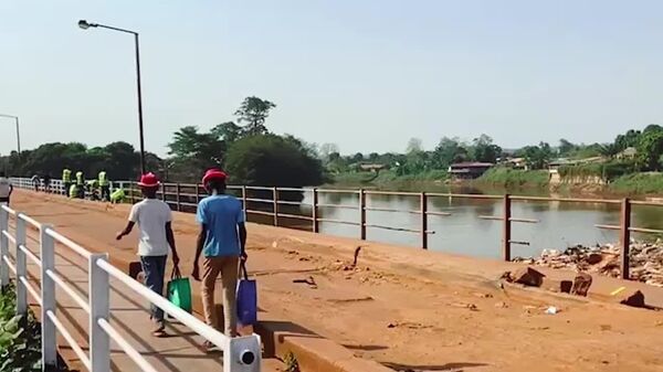 Pont restauré en Centrafrique avec le concours d’instructeurs russes - Sputnik Afrique