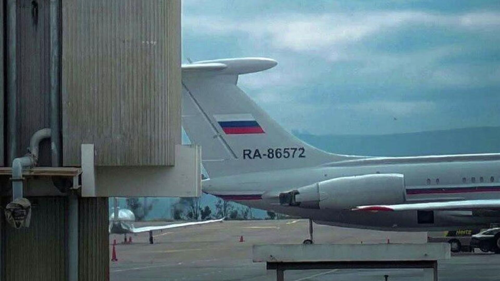 Russian Delegation Meets Madagascar Transitional President, Donates Military Gear: Malagasy MP Russian Delegation Meets Madagascar Transitional President, Donates Military Gear: Malagasy MP - Sputnik Africa, 1920, 24.12.2025