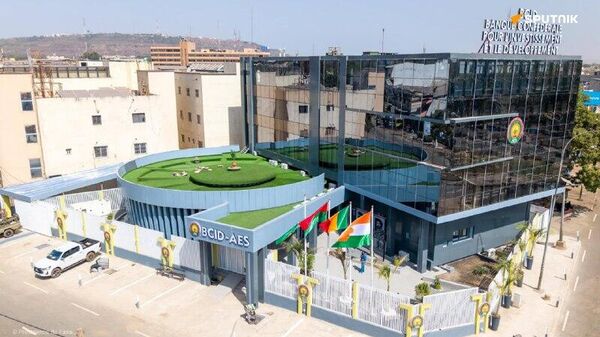 La nouvelle banque AES est pilotée par les pays qui connaissent les priorités de leur peuple, estime un analyste La nouvelle banque AES est pilotée par les pays qui connaissent les priorités de leur peuple, estime un analyste - Sputnik Afrique