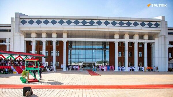 Le Président du Faso inaugure un CHU et annonce neuf nouveaux centres similaires - Sputnik Afrique