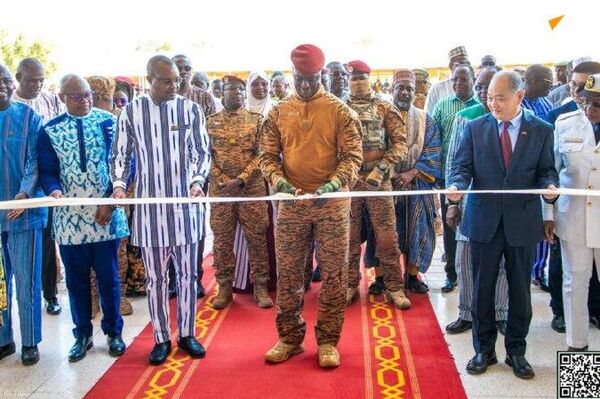 Le Président du Faso inaugure un CHU et annonce neuf nouveaux centres similaires - Sputnik Afrique