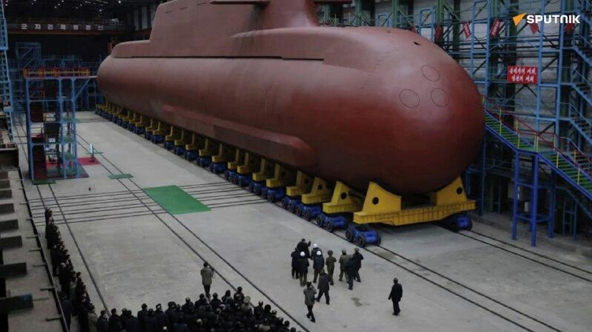 Kim Jong-un s'est rendu sur le chantier d'un sous-marin nucléaire national - Sputnik Afrique, 1920, 25.12.2025