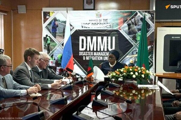 Retour en images sur la remise d'aide humanitaire russe au Mozambique et à la Zambie - Sputnik Afrique