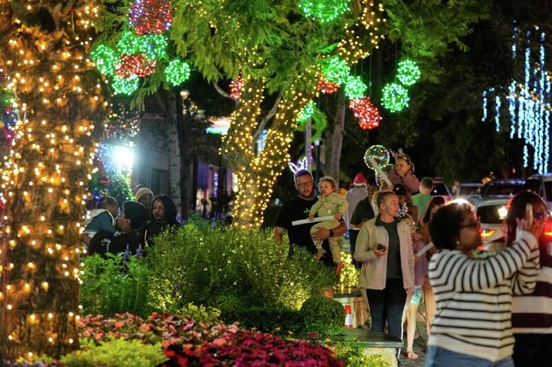 A Modern Tradition: South Africans Decorate Street in Pretoria for More Than 30 Years - Sputnik Africa, 1920, 25.12.2025
