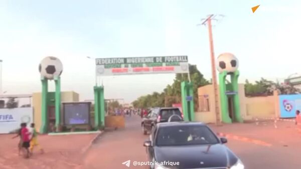 Le football doit être tenu à l'écart de la politique: des Nigériens sur l'interdiction d'entrée aux USA pour plusieurs pays africains à l'approche de la CM-2026 - Sputnik Afrique