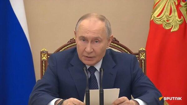 Poutine: il est nécessaire de poursuivre le développement des bases d'essais et des polygones pour les armements, ainsi que l'intégration de l'IA - Sputnik Afrique