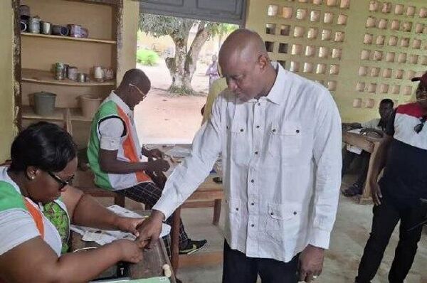 La Côte d'Ivoire tient des élections législatives ce samedi - Sputnik Afrique