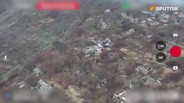 ▶ La Défense russe publie des vidéos des villes de Goulaïpolé et de Dimitrov passées sous son contrôle - Sputnik Afrique