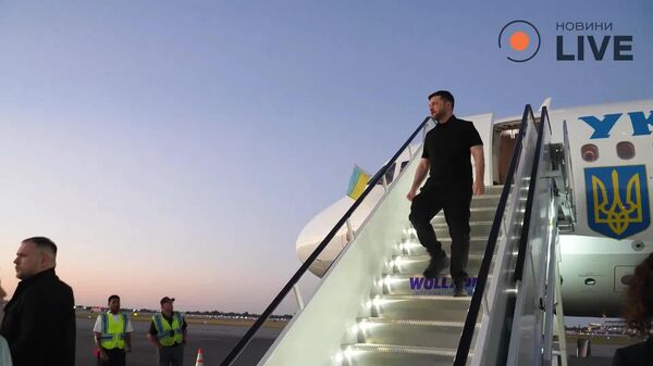 Aucun officiel de haut rang US n'accueille Zelensky à son arrivée à Miami pour des entretiens avec Trump - Sputnik Afrique