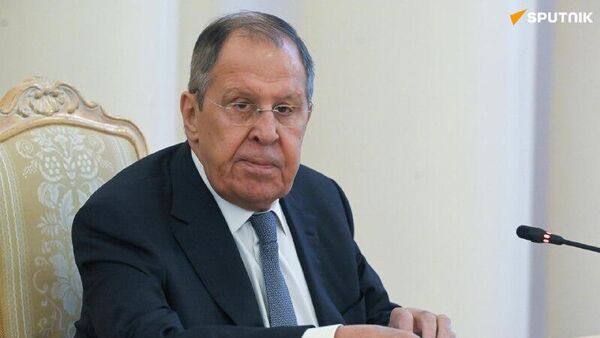 Authorities in Kiev Can Only Gain Mandate to Sign Peace Deal Through Fair Elections, Lavrov Says - Sputnik Africa