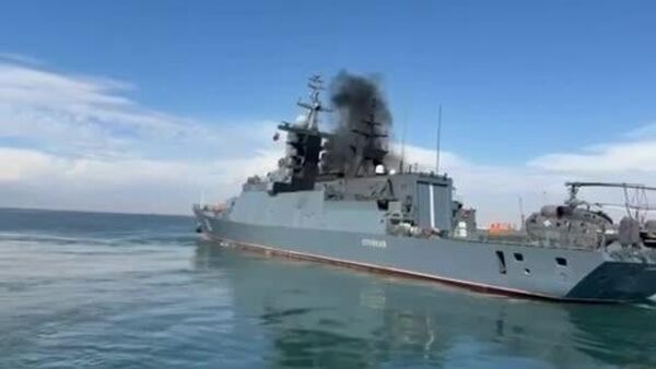 Le commandant des Forces armées namibiennes en visite sur une corvette russe - Sputnik Afrique