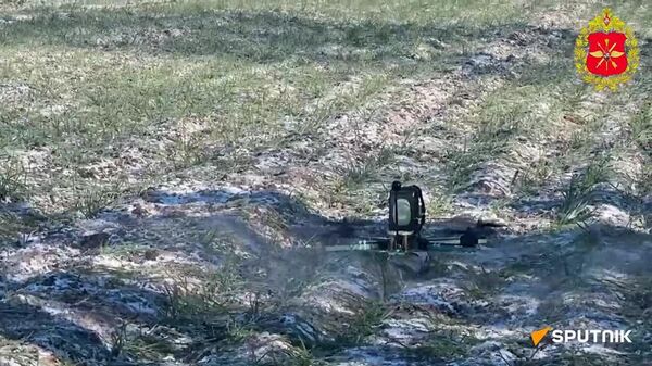 Russian Drones in Action: Seamless Coordination Between Operators & Technology Ensures Lethal Precision - Sputnik Africa