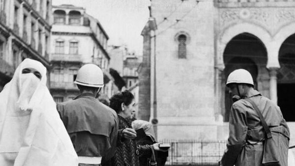 Criminalisation de la colonisation française: L'État algérien a fait preuve d'un grand courage - Sputnik Afrique