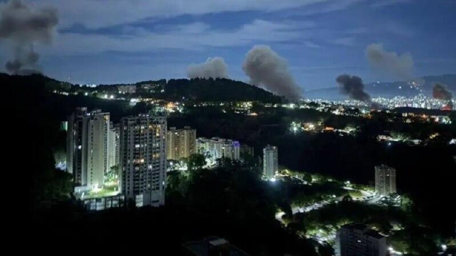 Ce que les médias du monde entier écrivent sur l'opération US au Venezuela Ce que les médias du monde entier écrivent sur l'opération US au Venezuela - Sputnik Afrique, 1920, 04.01.2026