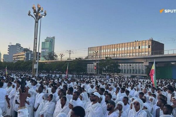 Thousands Gather in Addis Ababa for Ethiopia's Unique Christmas Eve Tradition: Correspondent - Sputnik Africa