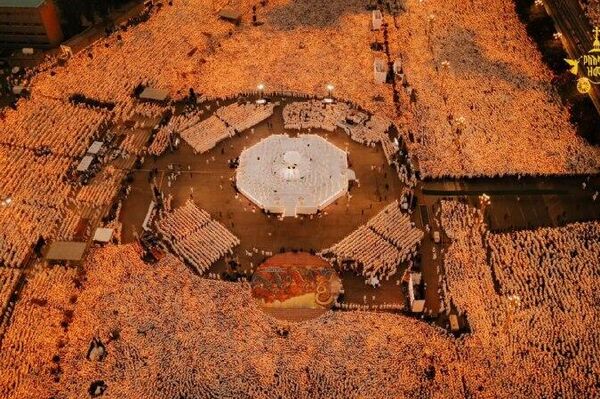 Mélodie des myriades: la veille de Noël éthiopien, des milliers de fidèles chantent à l'unisson - Sputnik Afrique