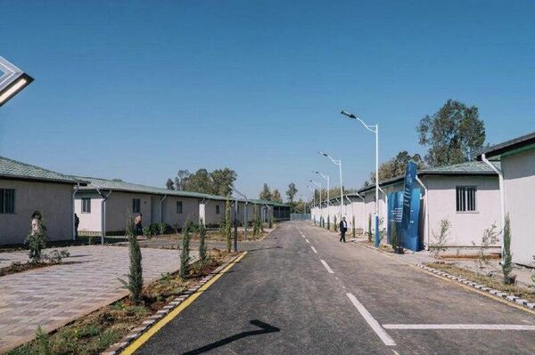 Ethiopian PM Abiy Ahmed Inaugurates Integrated Model Village for 150 Families - Sputnik Africa