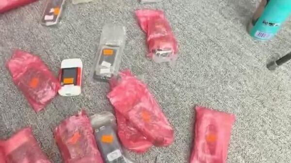 #viral | 16-Year Wait Ends: Libyan Merchant Finally Gets Nokia Phones Ordered in 2010 - Sputnik Africa